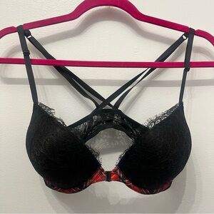 Victoria’s Secret Bombshell Push up Bra 32D Plaid Trim Black Lace Bra